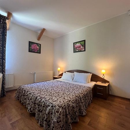 Apart Hotel Asotel Charków Zewnętrze zdjęcie
