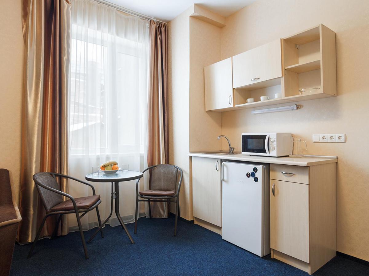 Apart Hotel Asotel Charków Zewnętrze zdjęcie