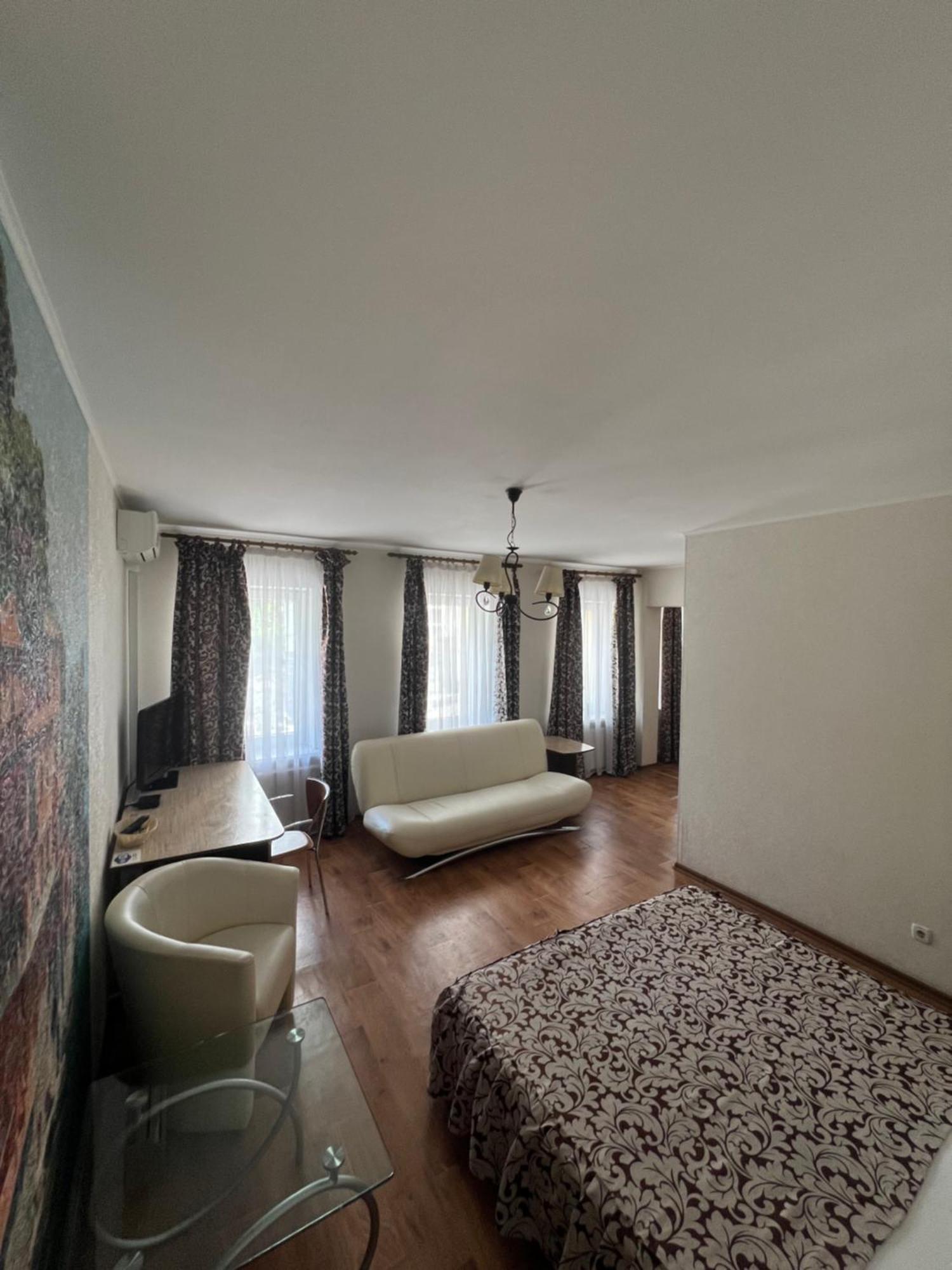 Apart Hotel Asotel Charków Zewnętrze zdjęcie