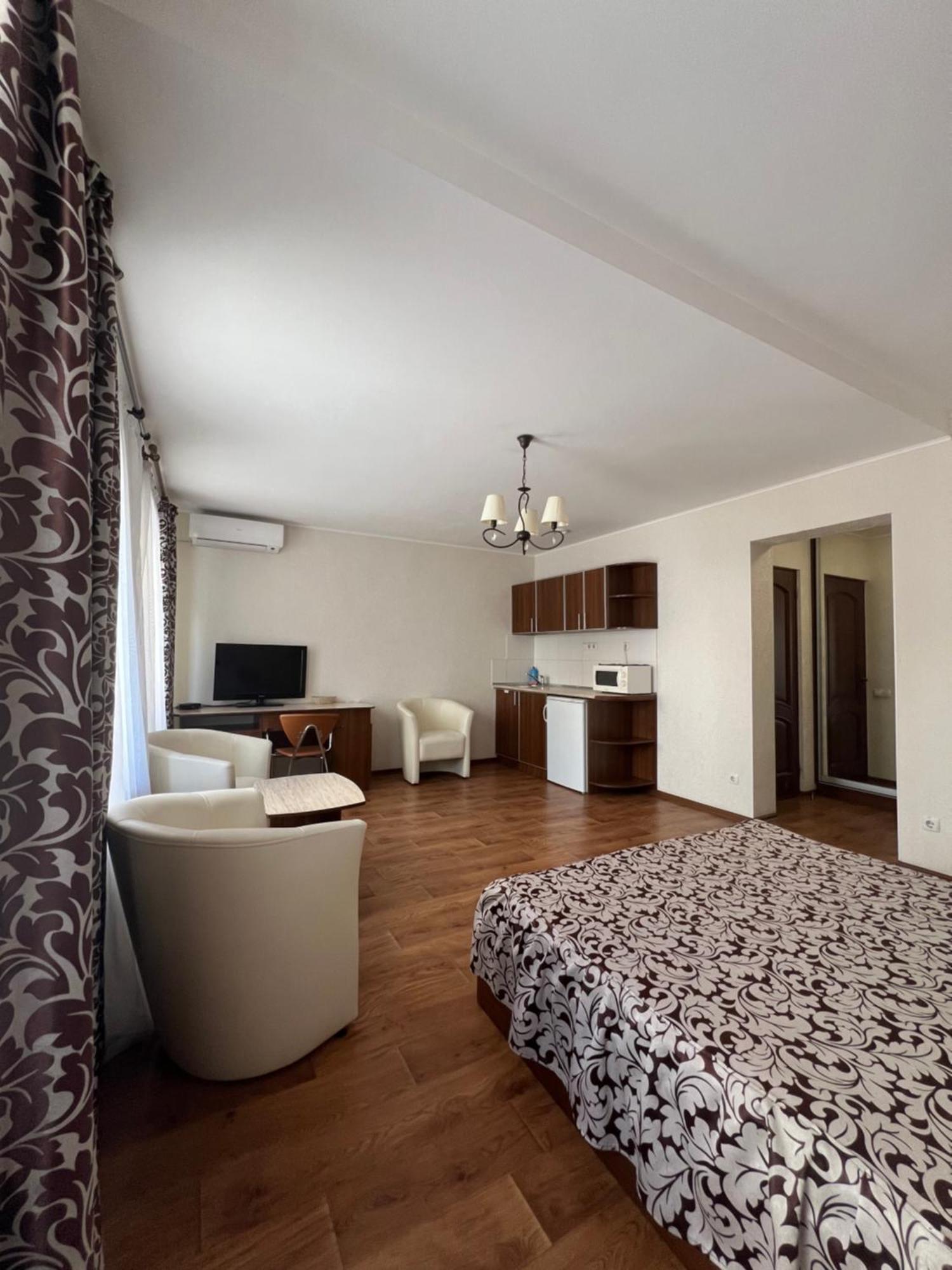 Apart Hotel Asotel Charków Zewnętrze zdjęcie