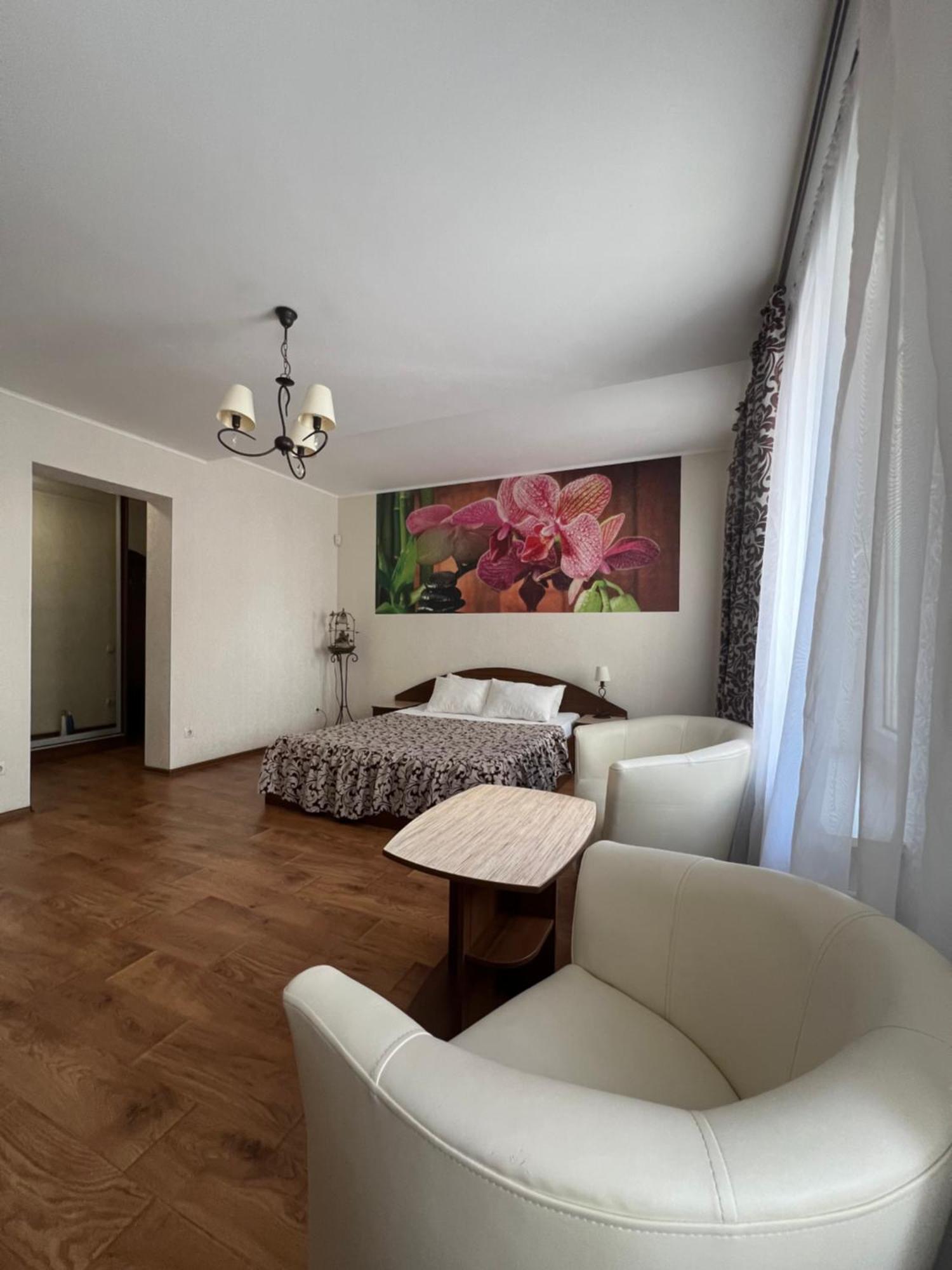 Apart Hotel Asotel Charków Zewnętrze zdjęcie
