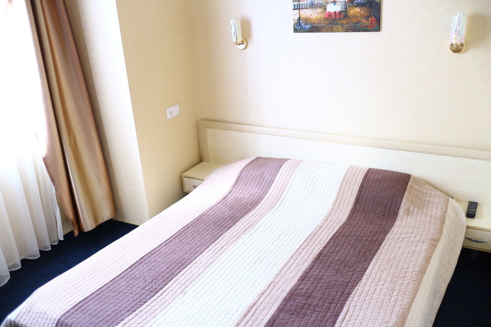 Apart Hotel Asotel Charków Zewnętrze zdjęcie