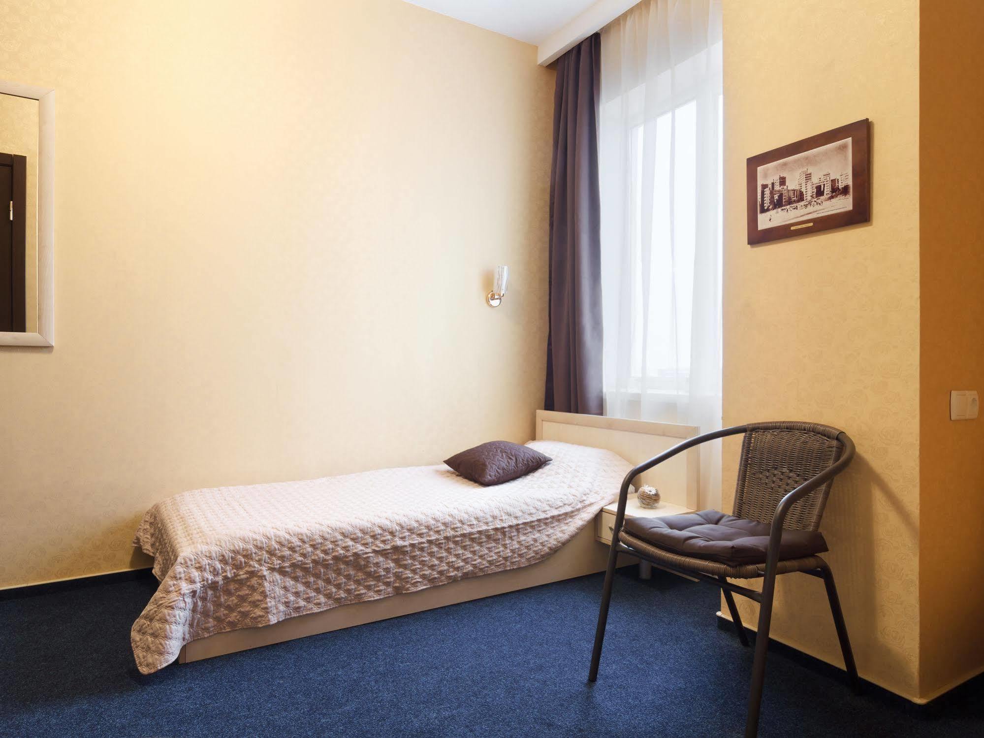 Apart Hotel Asotel Charków Zewnętrze zdjęcie