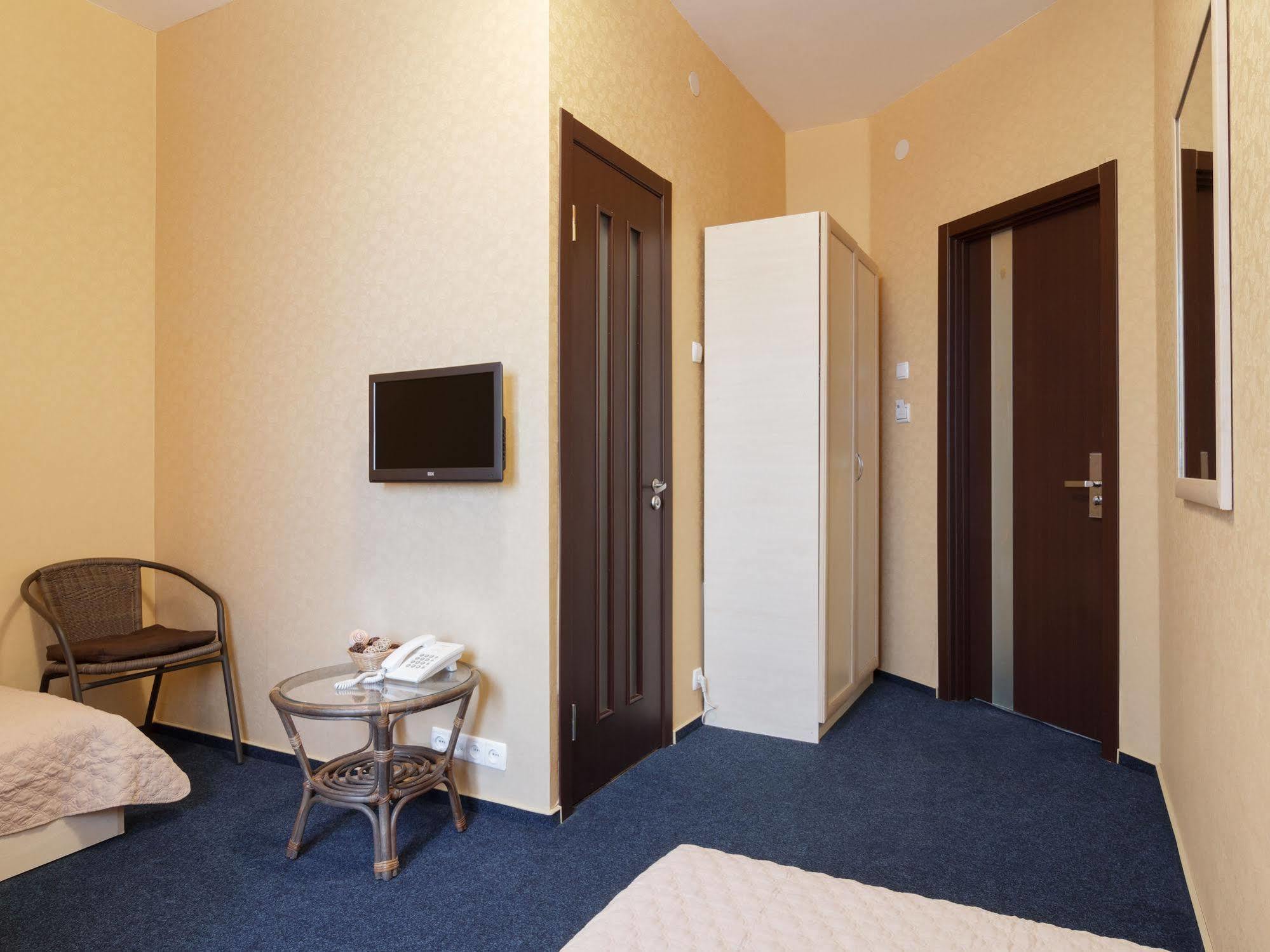 Apart Hotel Asotel Charków Zewnętrze zdjęcie